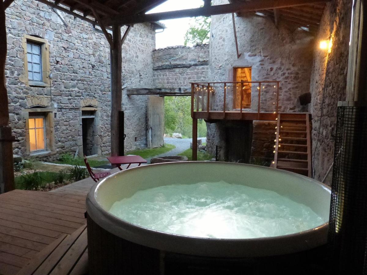 La Tour Du Canet Longessaigne Ngoại thất bức ảnh
